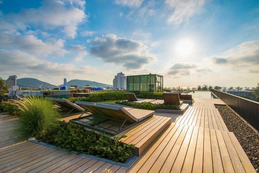 Апартаменты The Deck Patong Экстерьер фото